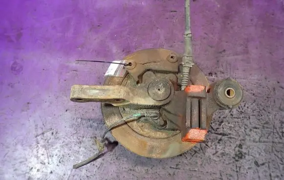 Hyundai Tucson JM Rear wheel hub spindle/knuckle 