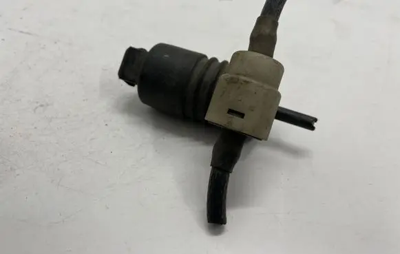 Opel Astra J Windscreen/windshield washer pump
