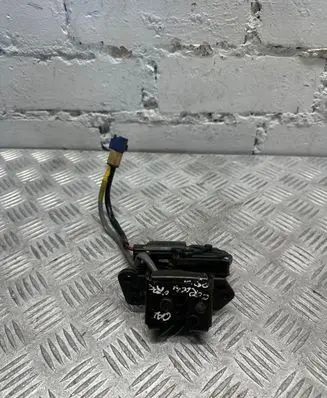 Toyota Corolla Verso E121 Tailgate/trunk/boot lock/catch/latch