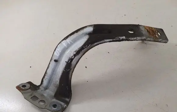 Volkswagen Up Fender mounting bracket