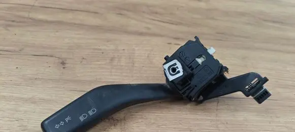 Skoda Octavia Mk2 (1Z) Indicator stalk 1K0953513 01103500 10350053476524