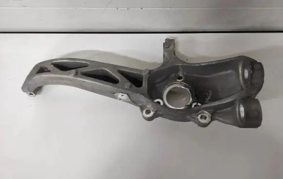Tesla Model Y Front wheel hub spindle knuckle 118831100E