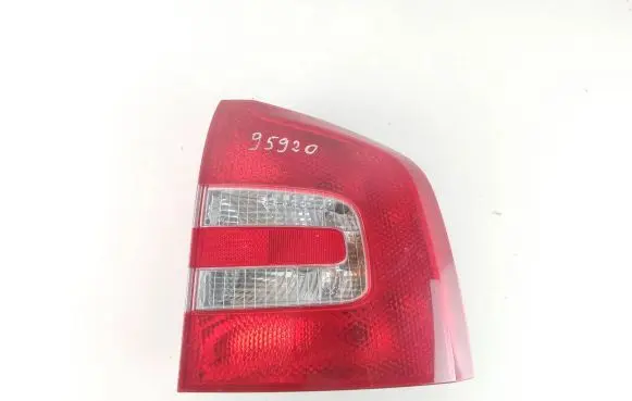 Skoda Octavia Mk2 (1Z) Rear/tail lights 1Z9945096B S2227