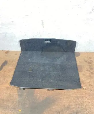 Volkswagen Golf IV Trunk/boot floor carpet liner 