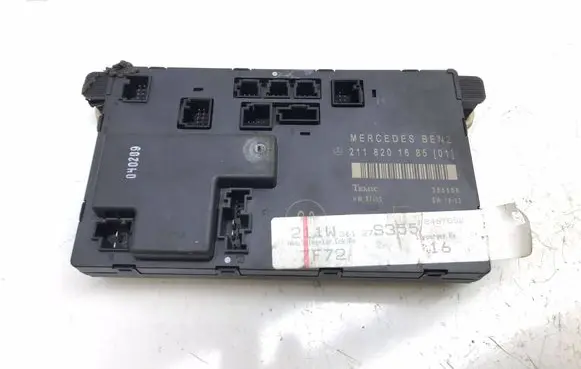 Mercedes-Benz E W211 Door control unit/module 2118201685 K3539