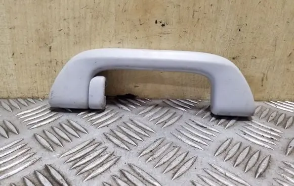 Honda CR-V Rear interior roof grab handle