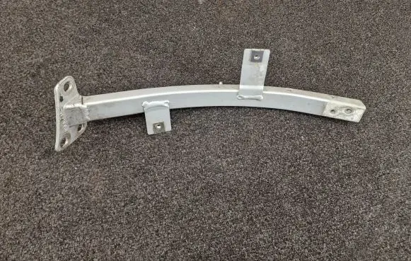 Audi A8 S8 D4 4H Fender mounting bracket 4H0821393