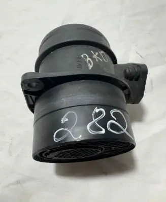 Volkswagen Touareg I Mass air flow meter 074906461B 0281002461