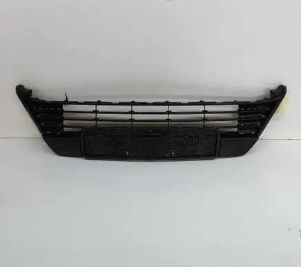 Toyota Auris E180 Front grill 5311202410 5311202390