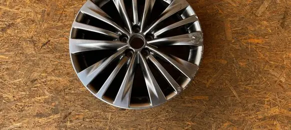 Toyota Highlander XU70 R20 alloy rim 4261A0E150 C05946