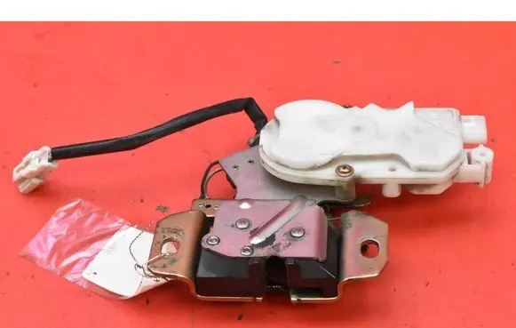 Mitsubishi Eclipse Tailgate/trunk/boot lock/catch/latch 