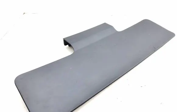 Tailgate trim