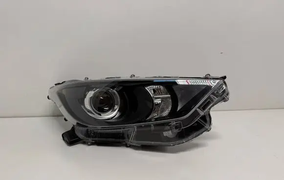 Toyota Yaris XP210 Headlight/headlamp K06EU