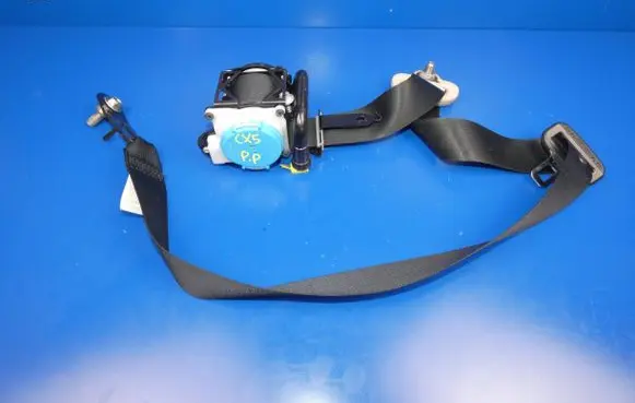 Mazda CX-5 Front seatbelt