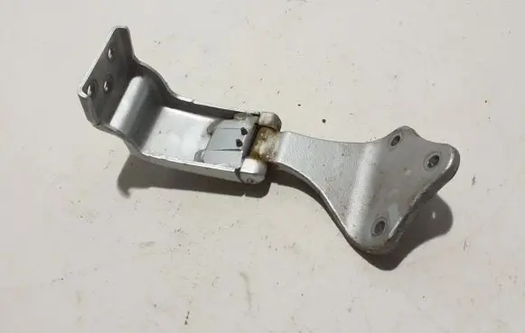 Mercedes-Benz Vito Viano W639 Loading door lower hinge A6397401437