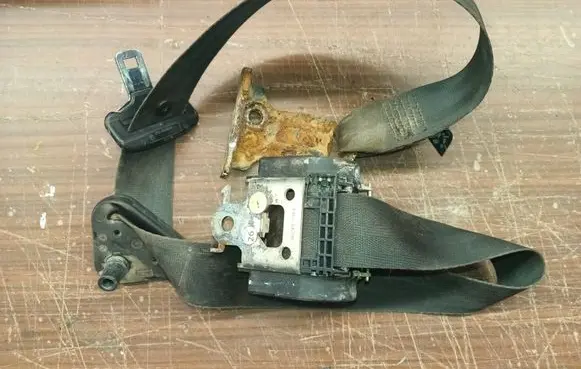 Renault Kangoo II Front seatbelt 