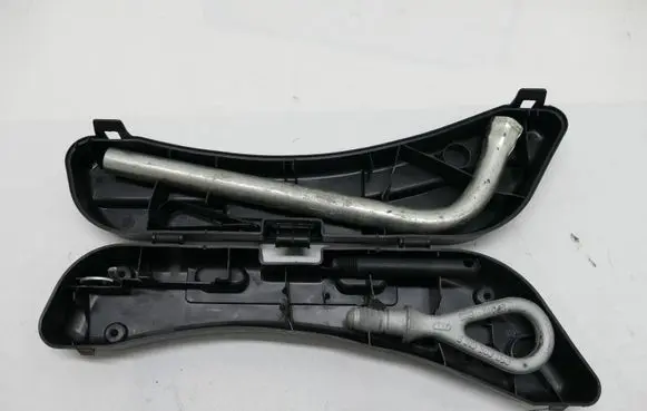 Audi A4 S4 B6 8E 8H Wheel nut wrench 8N0012219