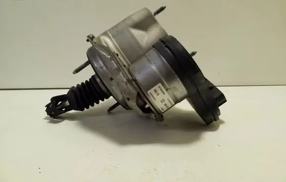 Volvo XC40 Brake booster 32256717