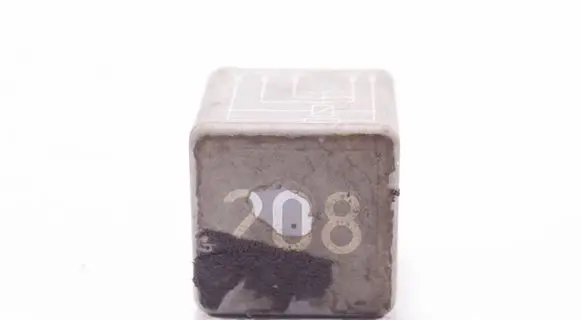 Audi 100 S4 C4 Other relay 8A0951253B 899578000