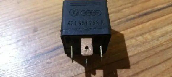 Audi A6 S6 C5 4B Other relay 431951253h 0332014156