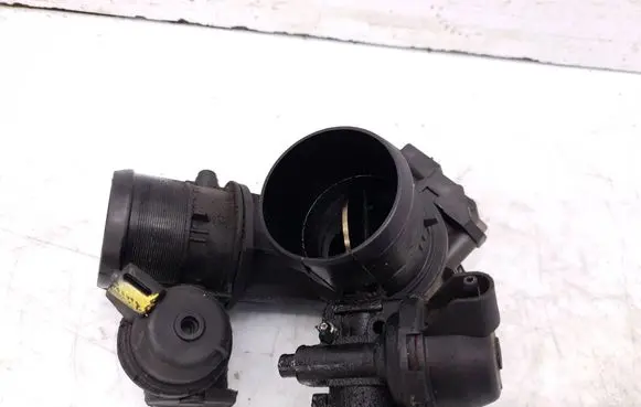 Peugeot 307 CC Throttle valve 9684269380