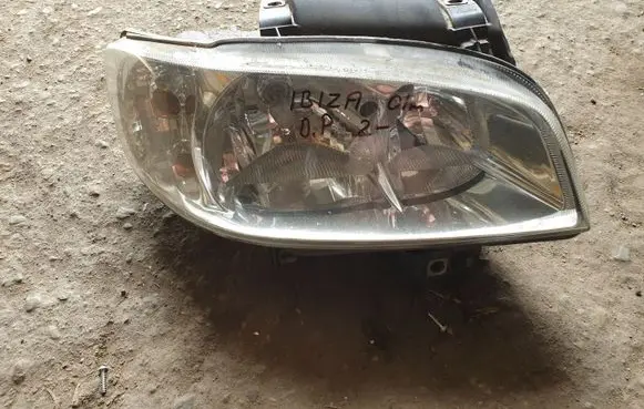Seat Ibiza II (6k) Headlight/headlamp