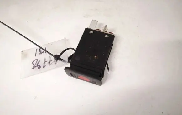 Volkswagen Golf IV Hazard light switch 1j0953235a 1j0953235b
