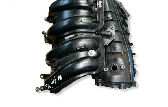 BMW 3 E90 E91 Intake manifold 1437938