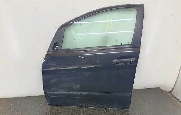Mercedes-Benz B W245 Front door