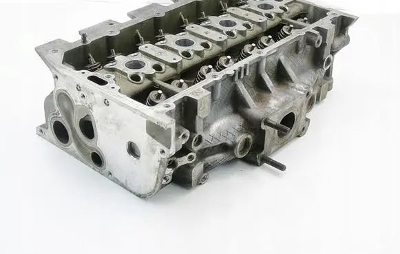Volkswagen Golf VII Engine head 04E103404AE