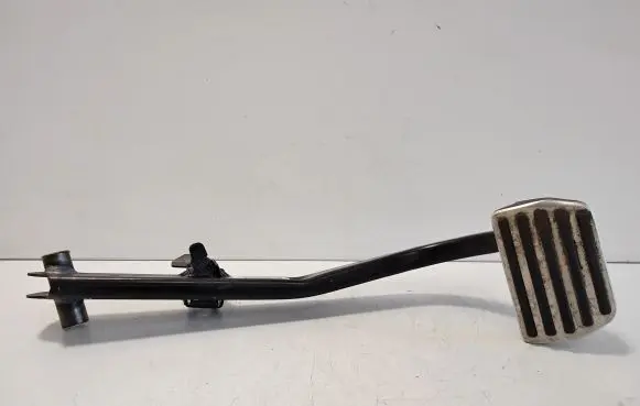 Volvo XC40 Brake pedal 32264406