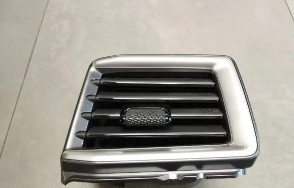 Volkswagen Amarok II Dashboard side air vent grill/cover trim N1XB19F643EE