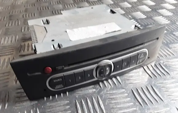 Renault Laguna II Radio/CD/DVD/GPS head unit 8200292329