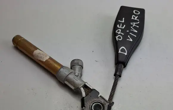 Opel Vivaro Front seatbelt buckle 4105175 D174728