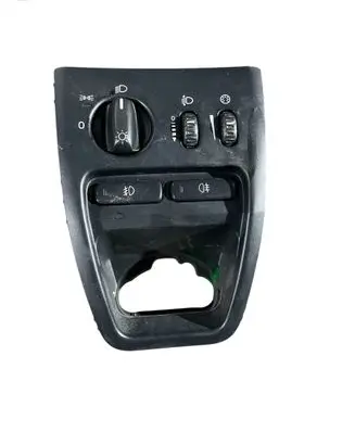 Volvo XC90 Light switch 8685452