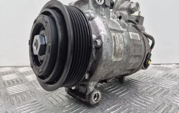 BMW 3 F30 F35 F31 Air conditioning (A/C) compressor (pump) 9222308 DCP05098 43710068303D