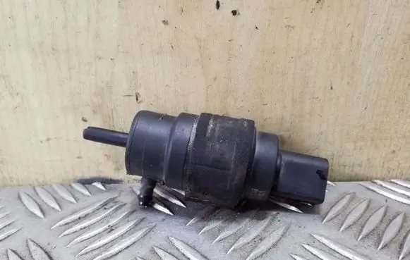 Audi A5 Sportback 8TA Windscreen/windshield washer pump 8K5955647