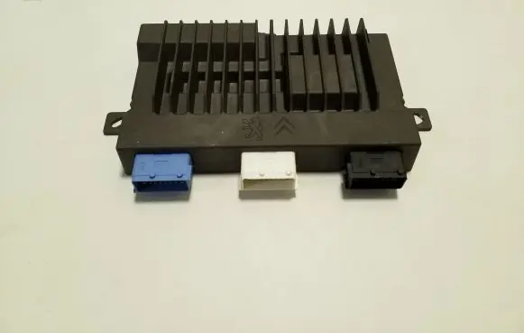 Opel Grandland X Sound amplifier 9825899680