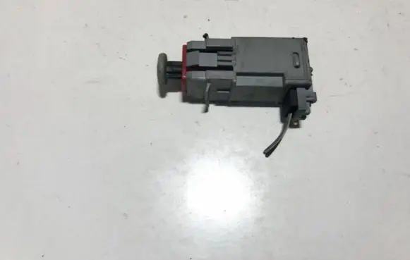 Clutch pedal sensor