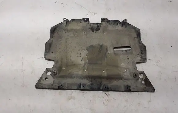 Mercedes-Benz AMG GT 4 x290 w290 Engine splash shield/under tray A2135246500