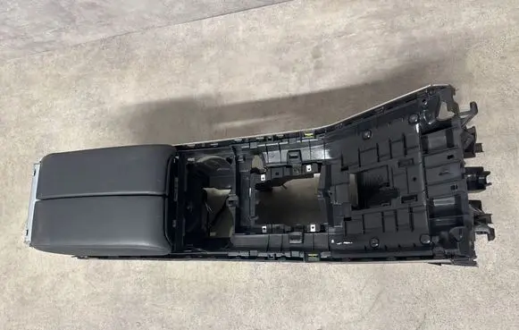 Land Rover Evoque II Center console K8D2045B44B