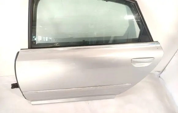Audi A8 S8 D3 4E Rear door