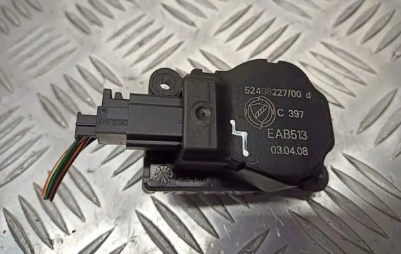 Alfa Romeo 159 A/C air flow flap actuator/motor 