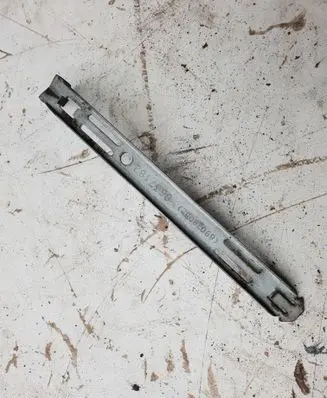 Volvo XC90 Headlight/headlamp mounting bracket 8637182