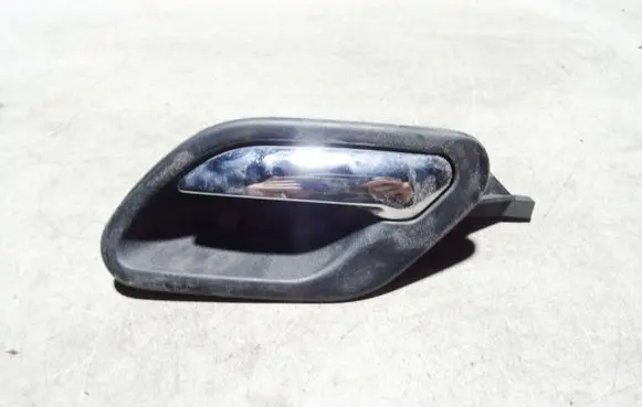 Rear door interior handle