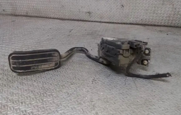 Seat Alhambra (Mk1) Accelerator throttle pedal 7M3721603B
