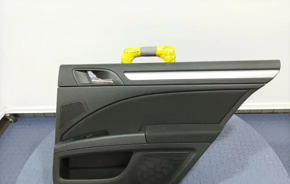 Skoda Superb B6 (3T) Door card panel trim set 3T9867210BD