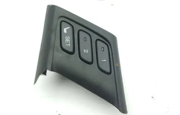 Honda Accord Steering wheel buttons/switches M38008