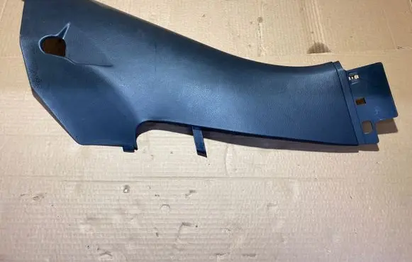 Volkswagen Touareg II (C) pillar trim 7P0867766D