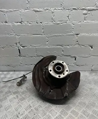 BMW X3 F25 Front wheel hub 6855953